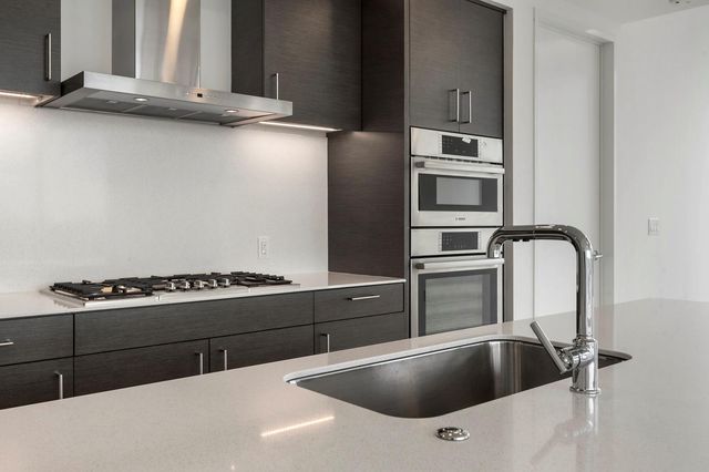 301 West Ave 2507, Austin, TX 78701