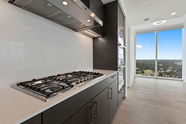 301 West Ave 2507, Austin, TX 78701