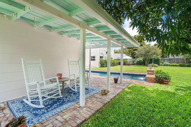 816 Avon Road, West Palm Beach, FL 33401