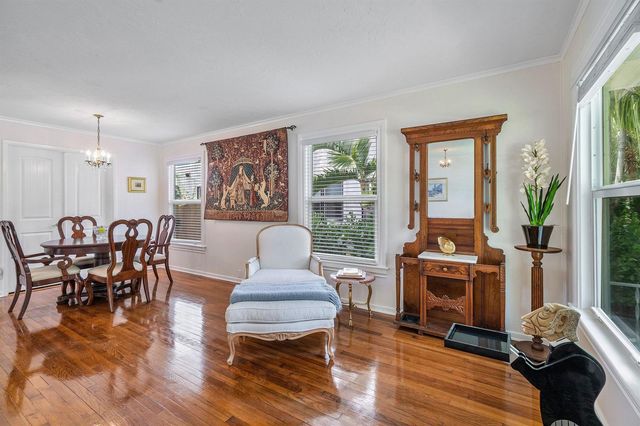 816 Avon Road, West Palm Beach, FL 33401