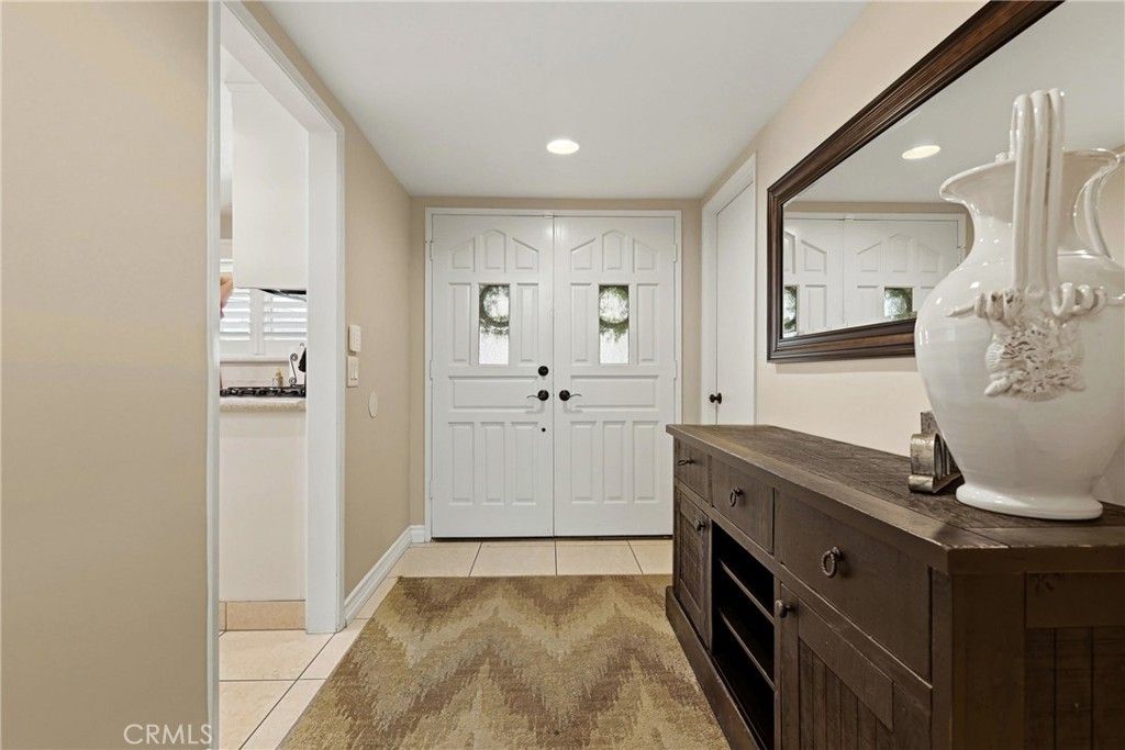 Image 10 of property listing at 930 La Rue, La Verne, CA 91750