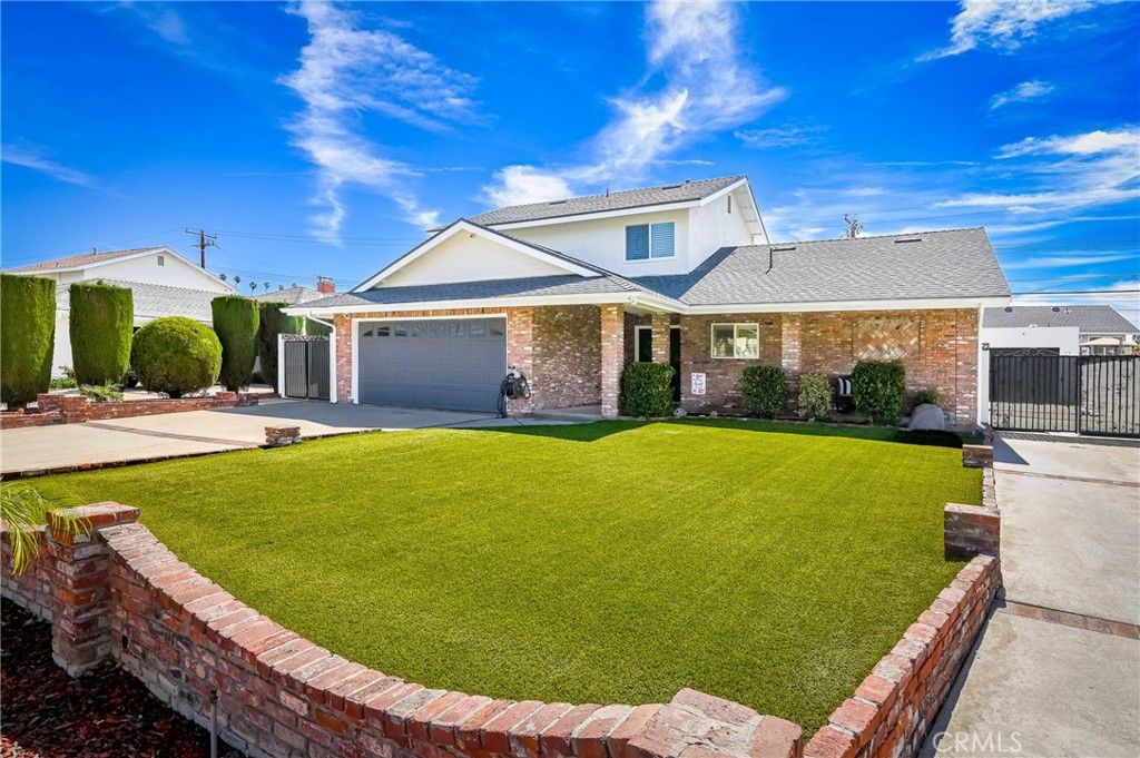 Image 2 of property listing at 930 La Rue, La Verne, CA 91750