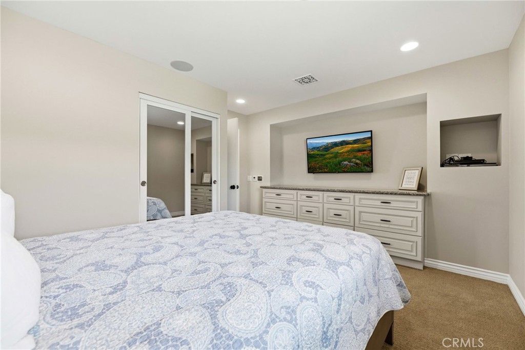 Image 34 of property listing at 930 La Rue, La Verne, CA 91750