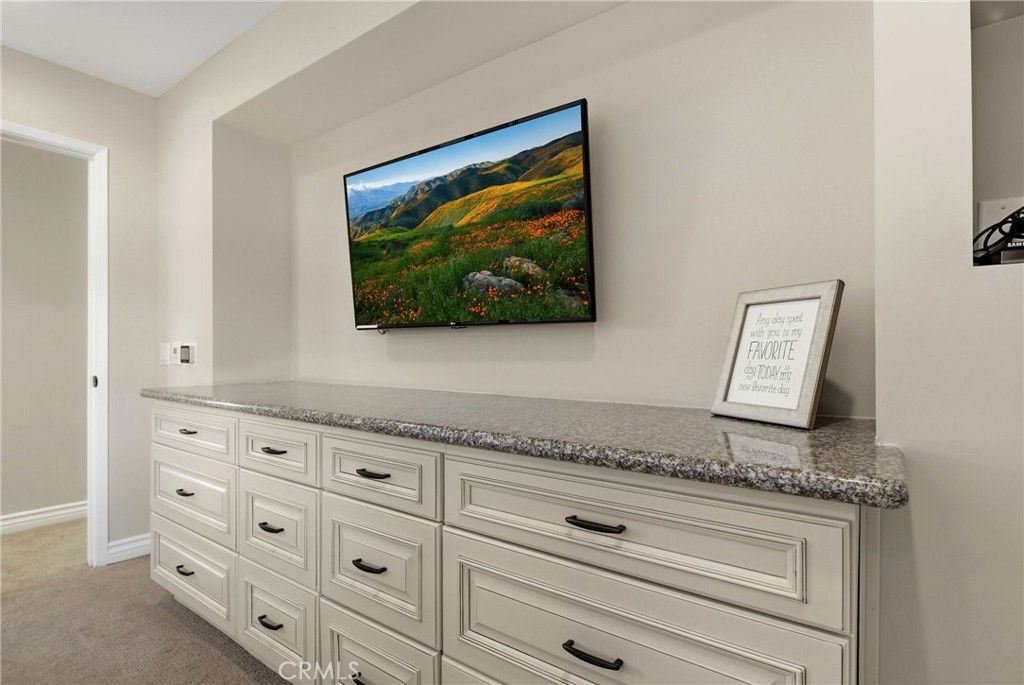 Image 36 of property listing at 930 La Rue, La Verne, CA 91750