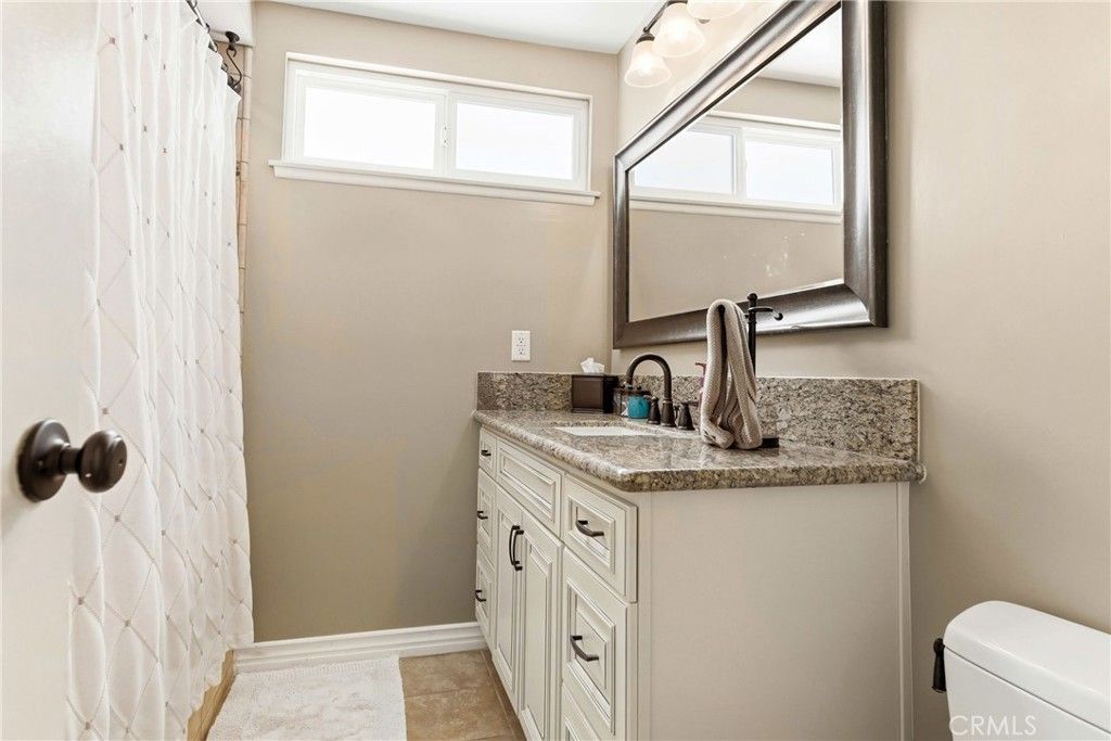 Image 39 of property listing at 930 La Rue, La Verne, CA 91750