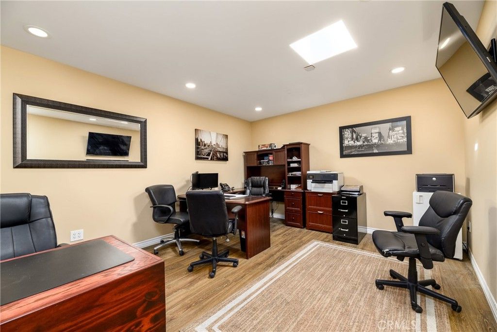 Image 53 of property listing at 930 La Rue, La Verne, CA 91750