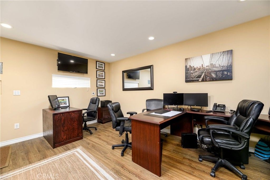 Image 54 of property listing at 930 La Rue, La Verne, CA 91750