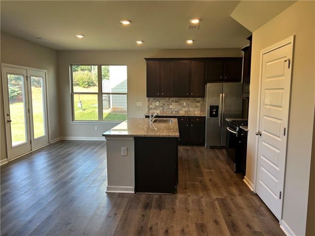 3689 Prospect Point Drive, Gillsville, GA 30566