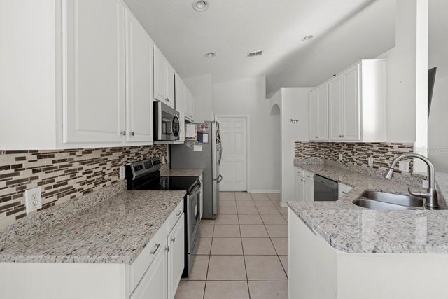 3181 STONEHURST CIRCLE, Kissimmee, FL 34741