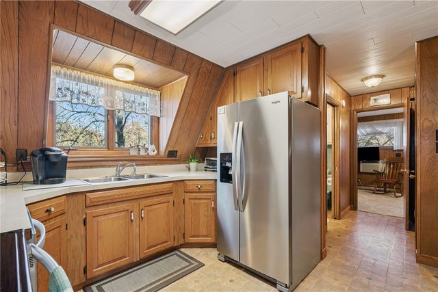 2230 Valley Road NE, North Liberty, IA 52317