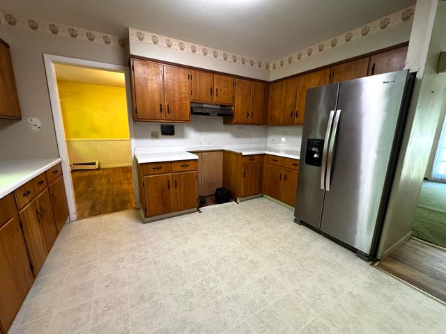 142 Pine Circle, Bennington, VT 05201