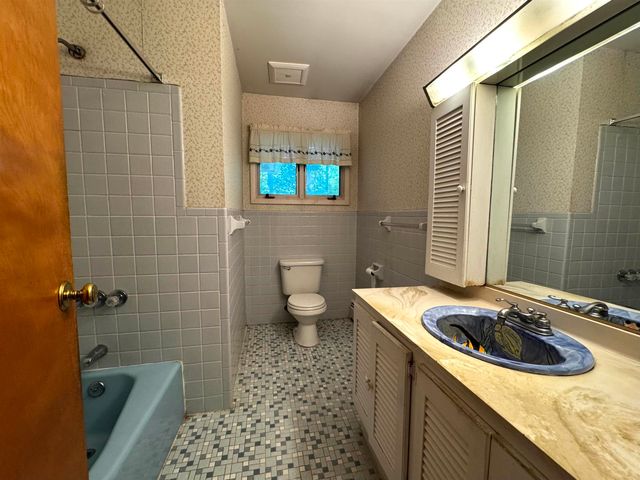 142 Pine Circle, Bennington, VT 05201