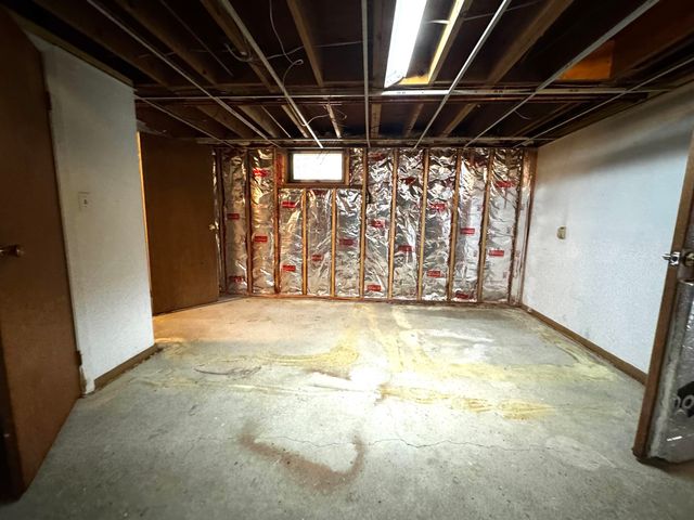 142 Pine Circle, Bennington, VT 05201
