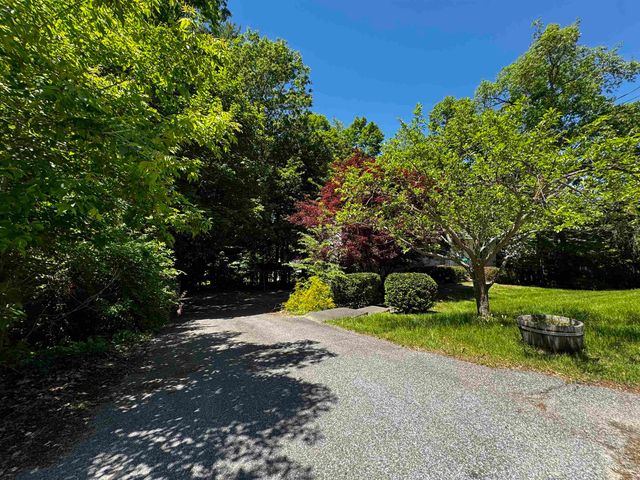142 Pine Circle, Bennington, VT 05201