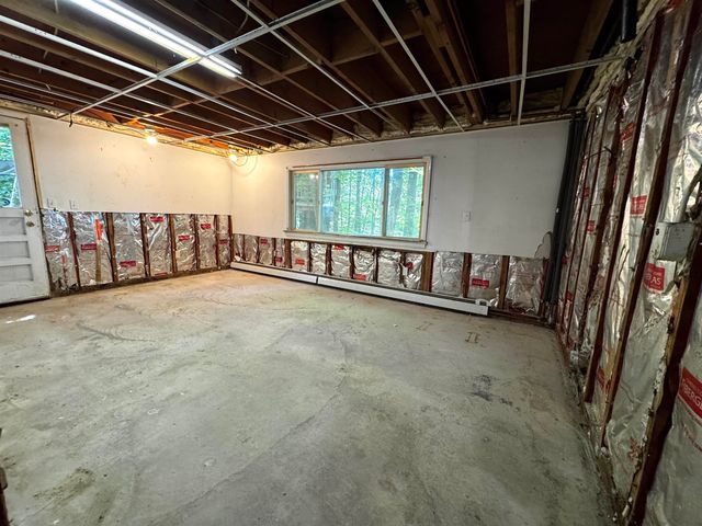 142 Pine Circle, Bennington, VT 05201