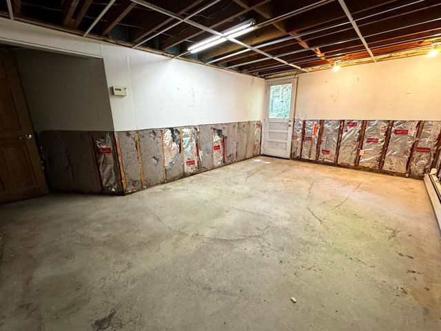 142 Pine Circle, Bennington, VT 05201