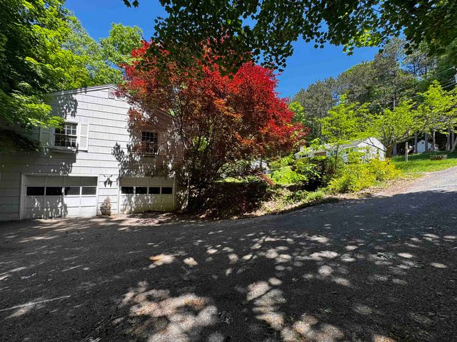 142 Pine Circle, Bennington, VT 05201