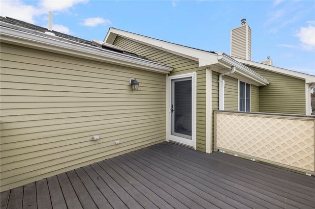 22 Miles Avenue 8, Providence, RI 02906