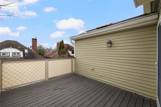 22 Miles Avenue 8, Providence, RI 02906