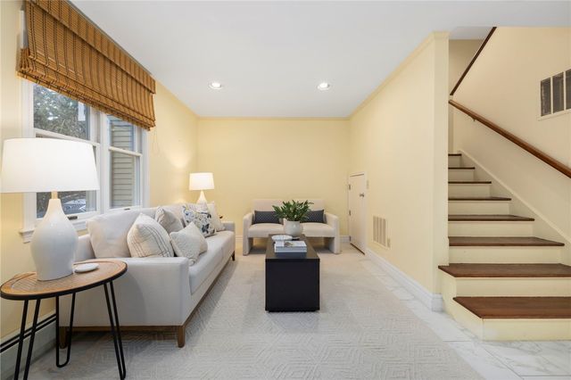 22 Miles Avenue 8, Providence, RI 02906