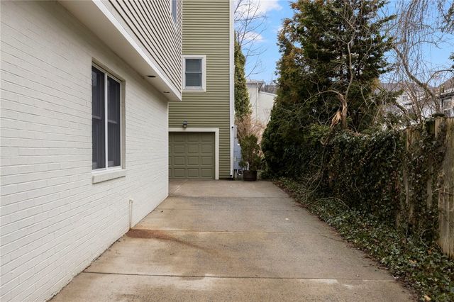 22 Miles Avenue 8, Providence, RI 02906