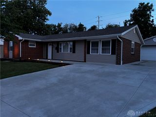 1737 Arapaho Drive, Xenia, OH 45385