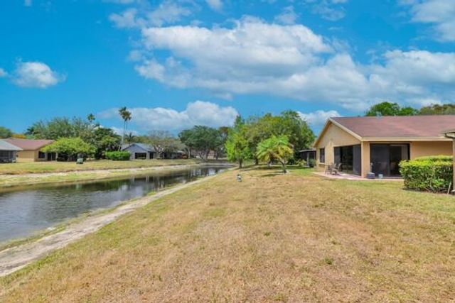 2433 Fiddleleaf Ave, Coconut Creek, FL 33063