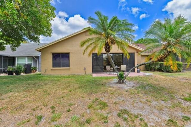 2433 Fiddleleaf Ave, Coconut Creek, FL 33063