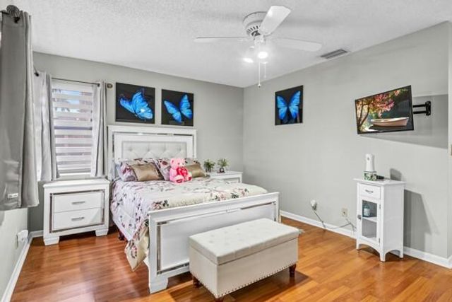 2433 Fiddleleaf Ave, Coconut Creek, FL 33063