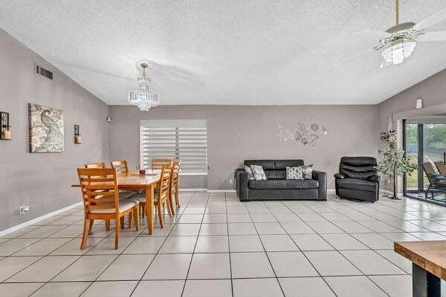 2433 Fiddleleaf Ave, Coconut Creek, FL 33063