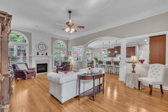 702 Edgemore Avenue, Cary, NC 27519