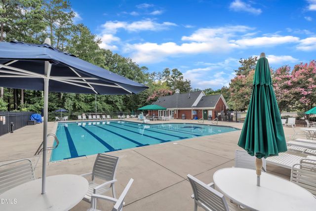 702 Edgemore Avenue, Cary, NC 27519