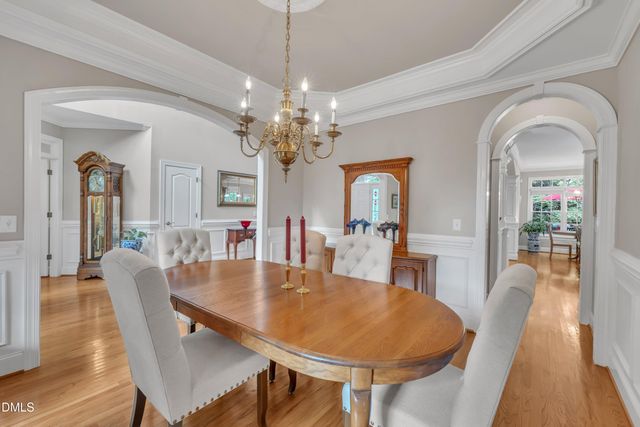 702 Edgemore Avenue, Cary, NC 27519