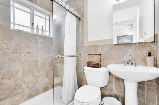 3210 SW 24th Ter, Miami, FL 33145