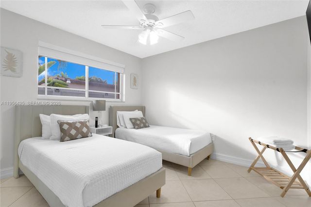 3210 SW 24th Ter, Miami, FL 33145