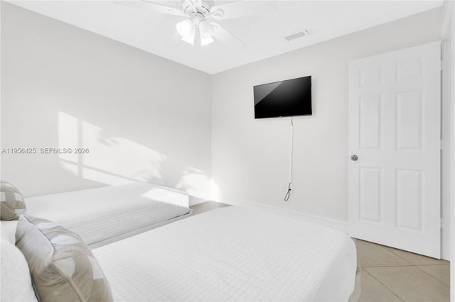 3210 SW 24th Ter, Miami, FL 33145