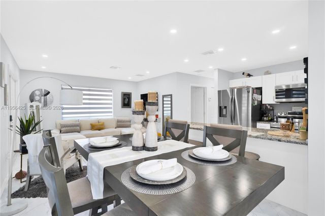 3210 SW 24th Ter, Miami, FL 33145