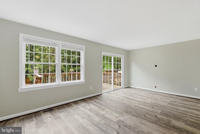 7819 LEONARDO CT, Pasadena, MD 21122