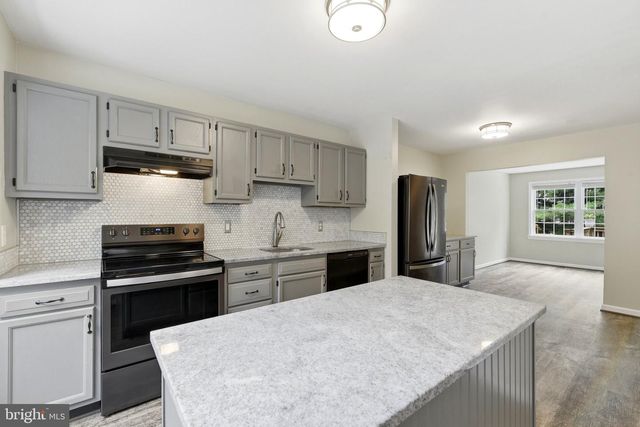 7819 LEONARDO CT, Pasadena, MD 21122