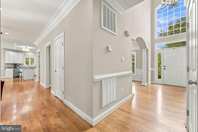 6743 BREEZY DR, Warrenton, VA 20187