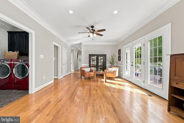6743 BREEZY DR, Warrenton, VA 20187