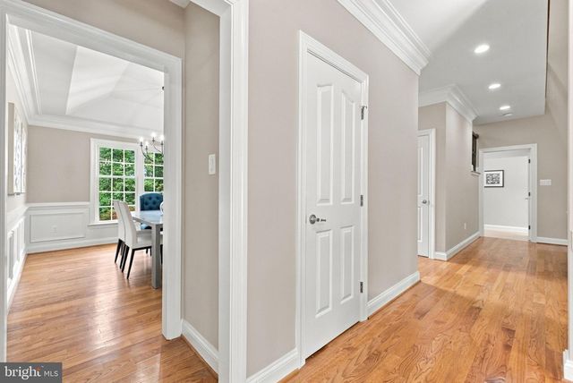 6743 BREEZY DR, Warrenton, VA 20187