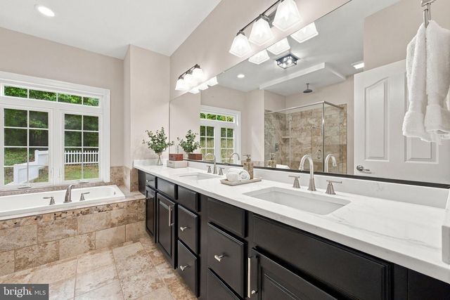 6743 BREEZY DR, Warrenton, VA 20187