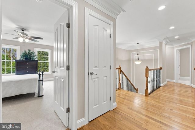 6743 BREEZY DR, Warrenton, VA 20187