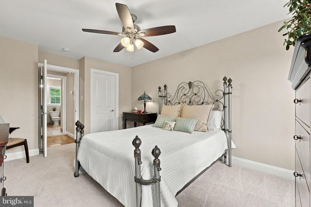 6743 BREEZY DR, Warrenton, VA 20187