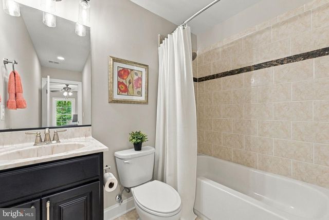 6743 BREEZY DR, Warrenton, VA 20187