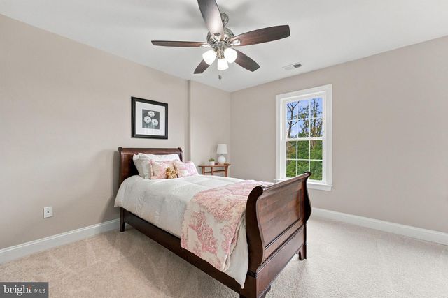 6743 BREEZY DR, Warrenton, VA 20187