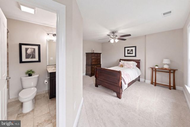 6743 BREEZY DR, Warrenton, VA 20187