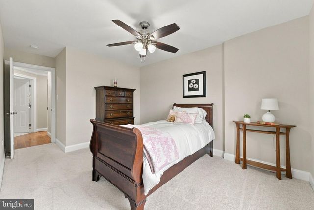 6743 BREEZY DR, Warrenton, VA 20187
