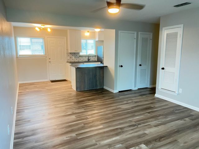 4814 Lovell Avenue, Fort Worth, TX 76107